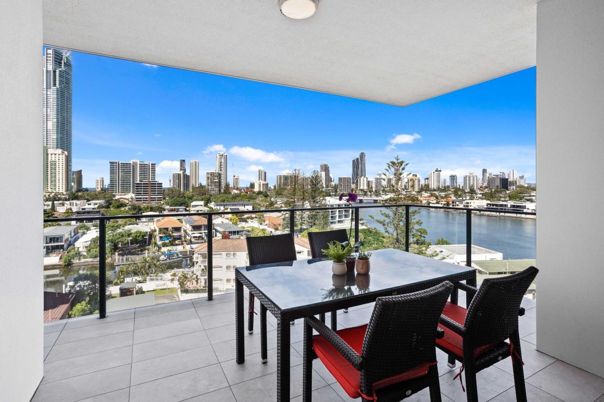 Peninsular Gold Coast Aparthotel Bilik gambar
